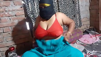 Play Panjabi guy fucks his asian girlfriend at home