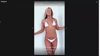play Einige Biki-Girls auf Instagram mit Badeanzügen und Bikinis.
