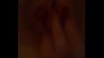 play 美丽的 红发女郎 手淫 关闭