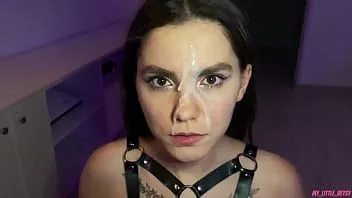 play Bruneta fierbinte în ham suge și sare pe pula mea - doar uită-te la fața ei drăguță de spermă la 12:10!