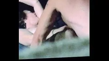 Afspelen Vrouw masterbates & ik pijp lading op haar borsten