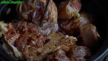 Play Alida made the spicy- stewed pig feet with white radish - a nutritious, simple dish