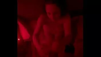 Jouer Anda1213 est ma petite pute préférée