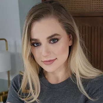 Порнозвезда Blake Blossom