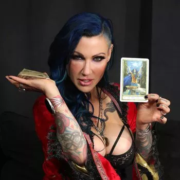 Pornstar Jenevieve Hexxx