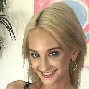 Pornstar Tallie Lorain