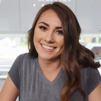 Porno Yıldızı Mackenzie Mace