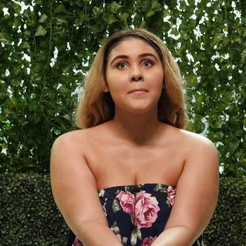 Porno Yıldızı Simone Richards